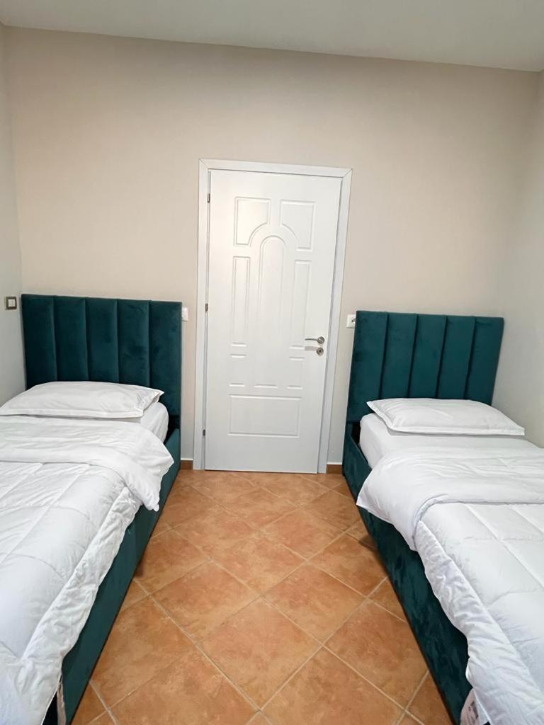 Belix Hotel Apartments, Near The Beach Дуррес Экстерьер фото